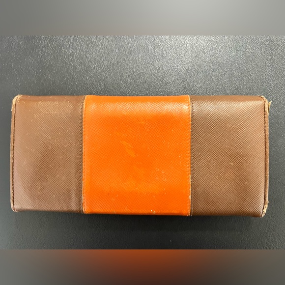 🧡🤎 Authentic Prada Wallet 🧡🤎 - Picture 3 of 11